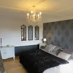 La Demeure De Cyr Bed and breakfast 3*
