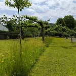 La Demeure De Cyr Bed and breakfast Saint-Chamant (Cantal)