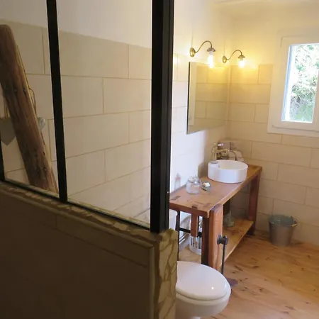 La Demeure De Cyr 3* Saint-Chamant (Cantal)