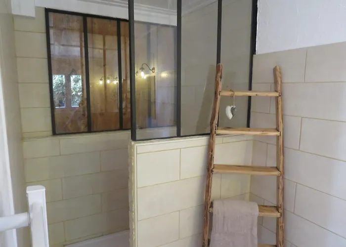 Bed and breakfast La Demeure De Cyr 3*