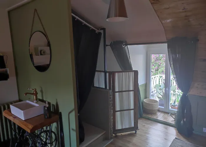 Bed and breakfast La Demeure De Cyr